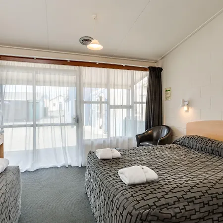 Ocean Beach Hotel-3